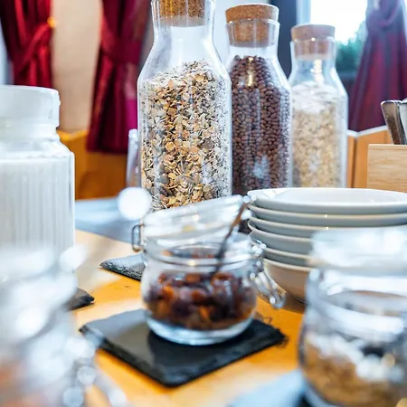 Stauders Und Bed & Breakfast Mutters