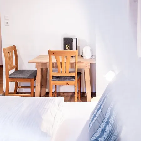 Stauders Und Bed & Breakfast Mutters
